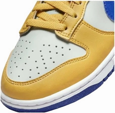Nike Women's Modern