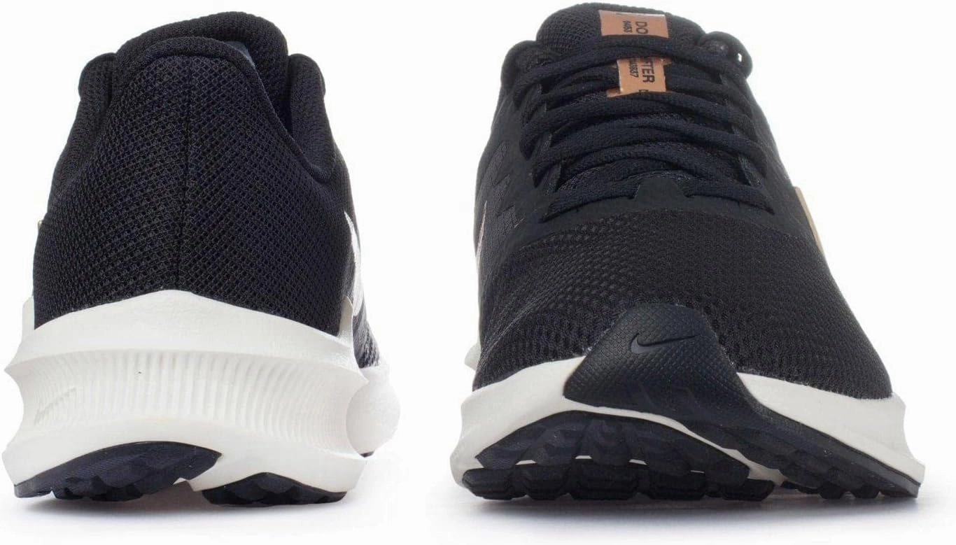 Nike Women's Modern