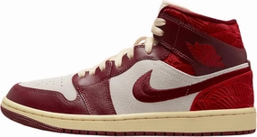 Nike Women's Modern