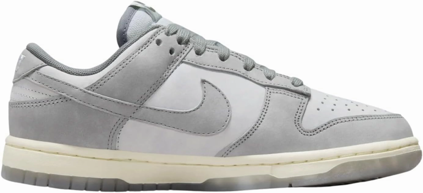 Nike Women's Modern