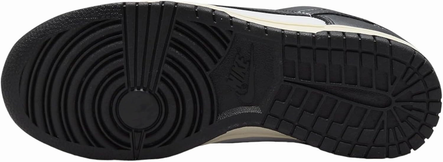 Nike Women's Modern