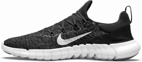 NIKE Women's Race Running Shoe