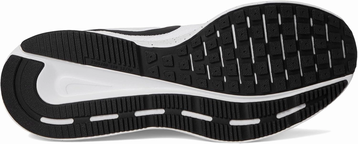 Nike Women's Run Swift 3 Se Sneaker