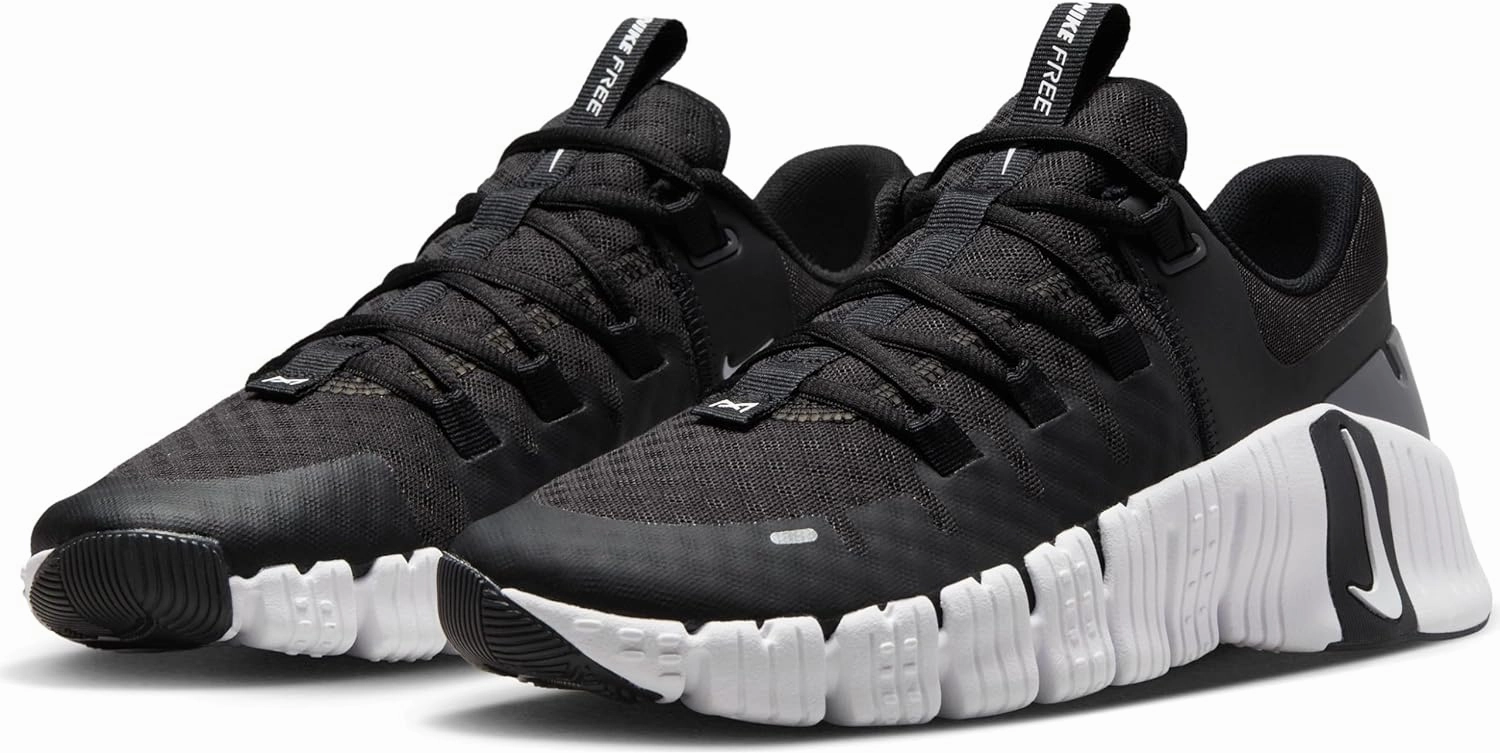 Nike Women's Sneaker, 0