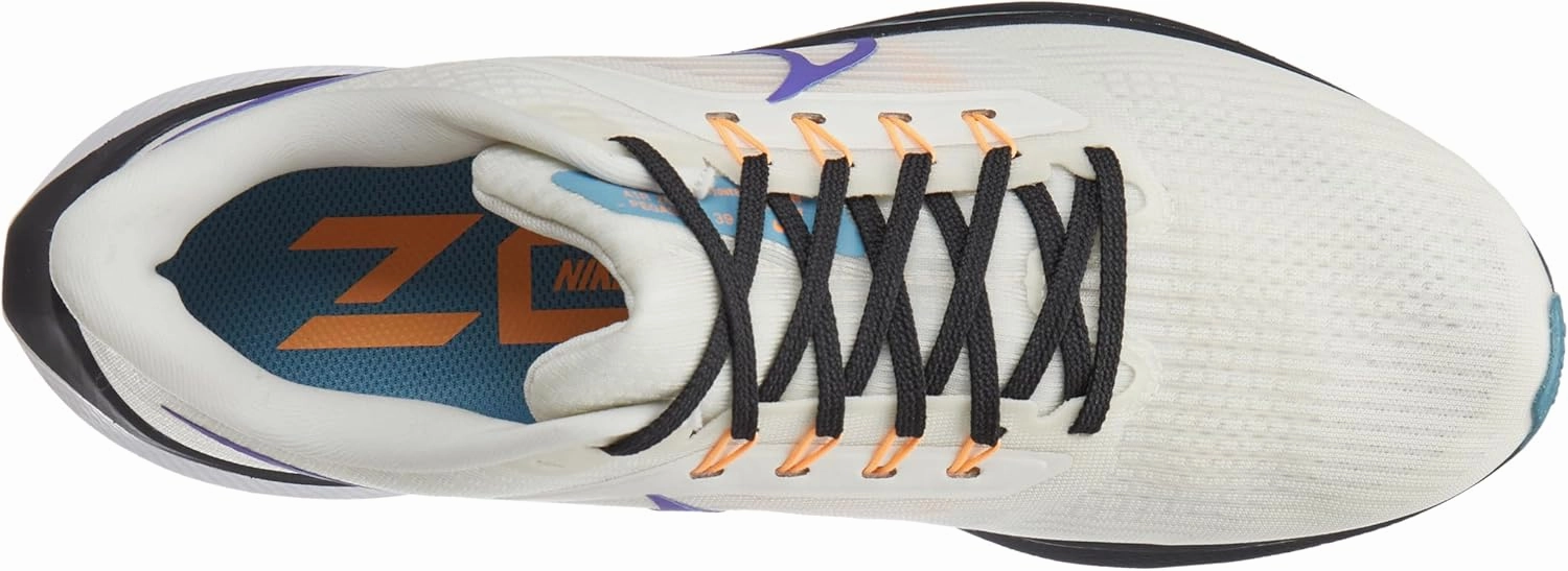 NIKE Women's Sneaker