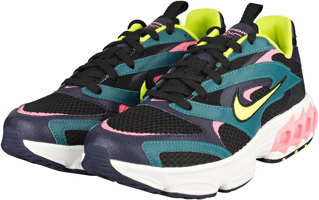 NIKE Women's Sneaker