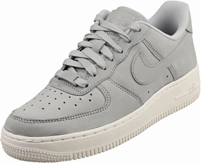 Nike Women's Sneaker