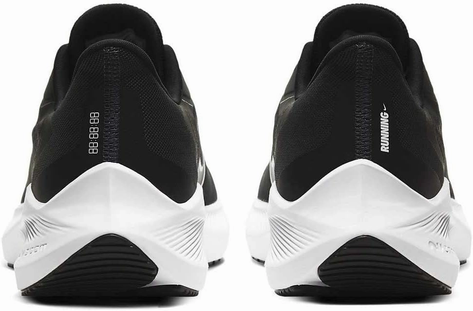 NIKE Women's Sneaker