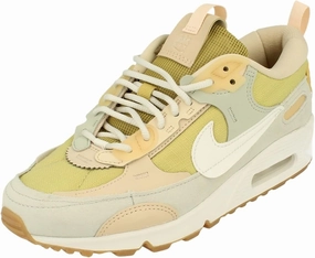 NIKE Women's Sneaker