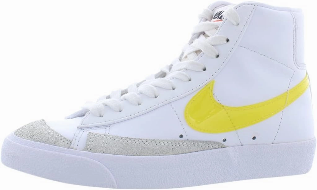 Nike Women's Sneaker, Medium