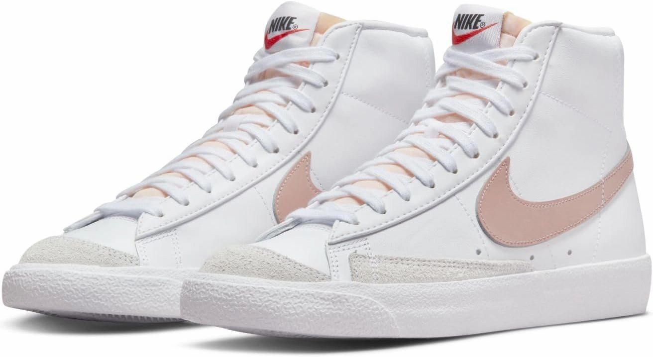 Nike Women's Sneaker, Medium