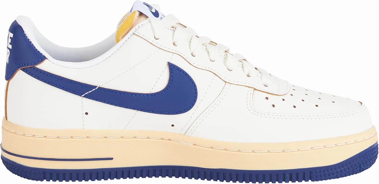 Nike Women's Sneaker