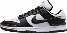 NIKE Women's Sneaker