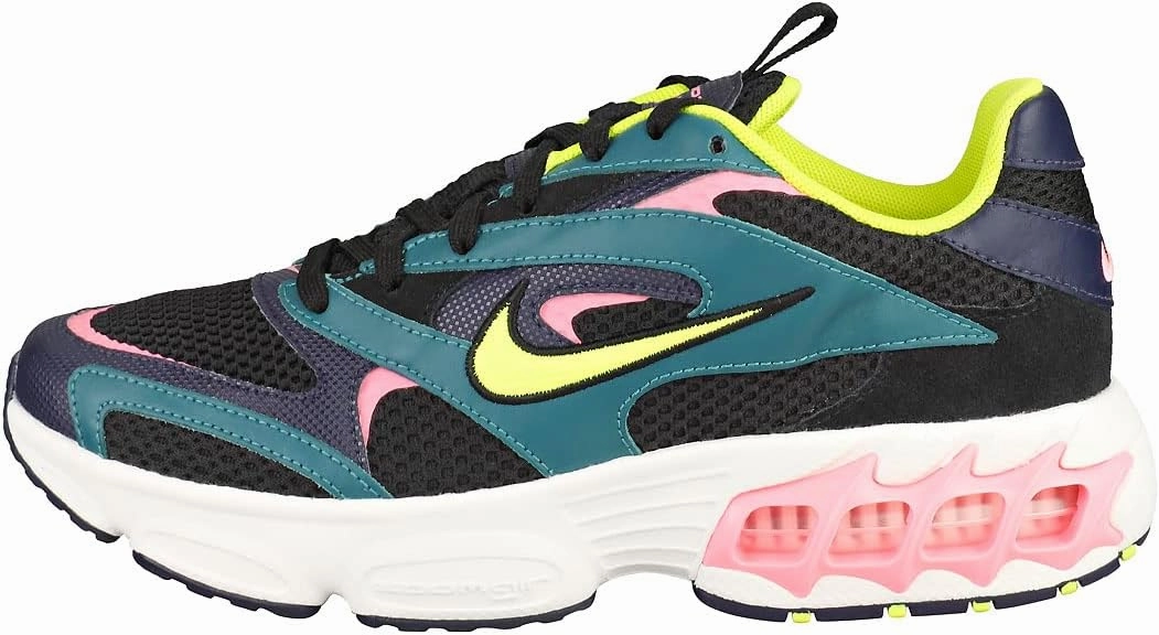 NIKE Women's Sneaker