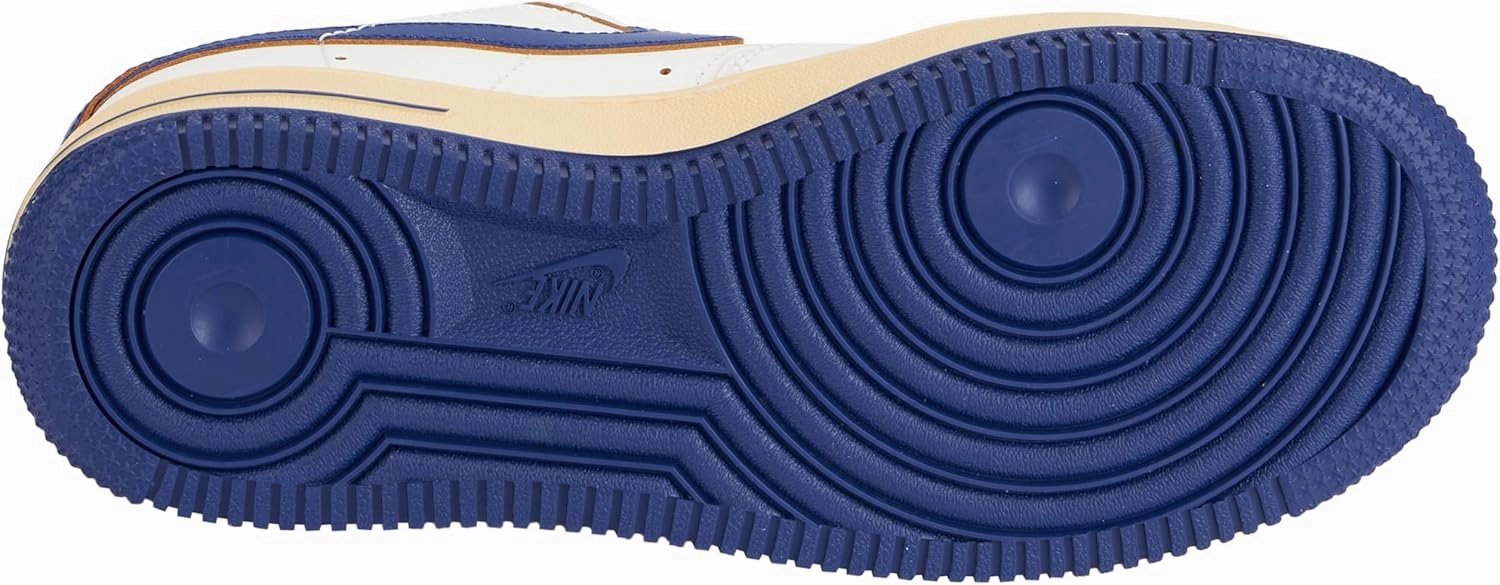 Nike Women's Sneaker