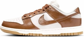 Nike Women's W Dunk Low Lx Sneaker