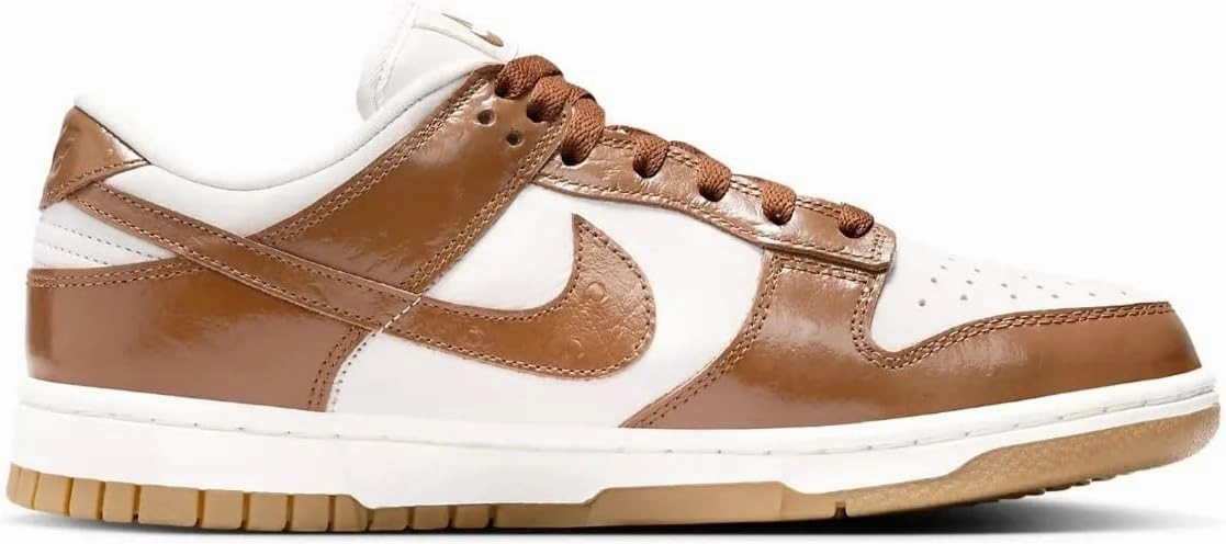 Nike Women's W Dunk Low Lx Sneaker