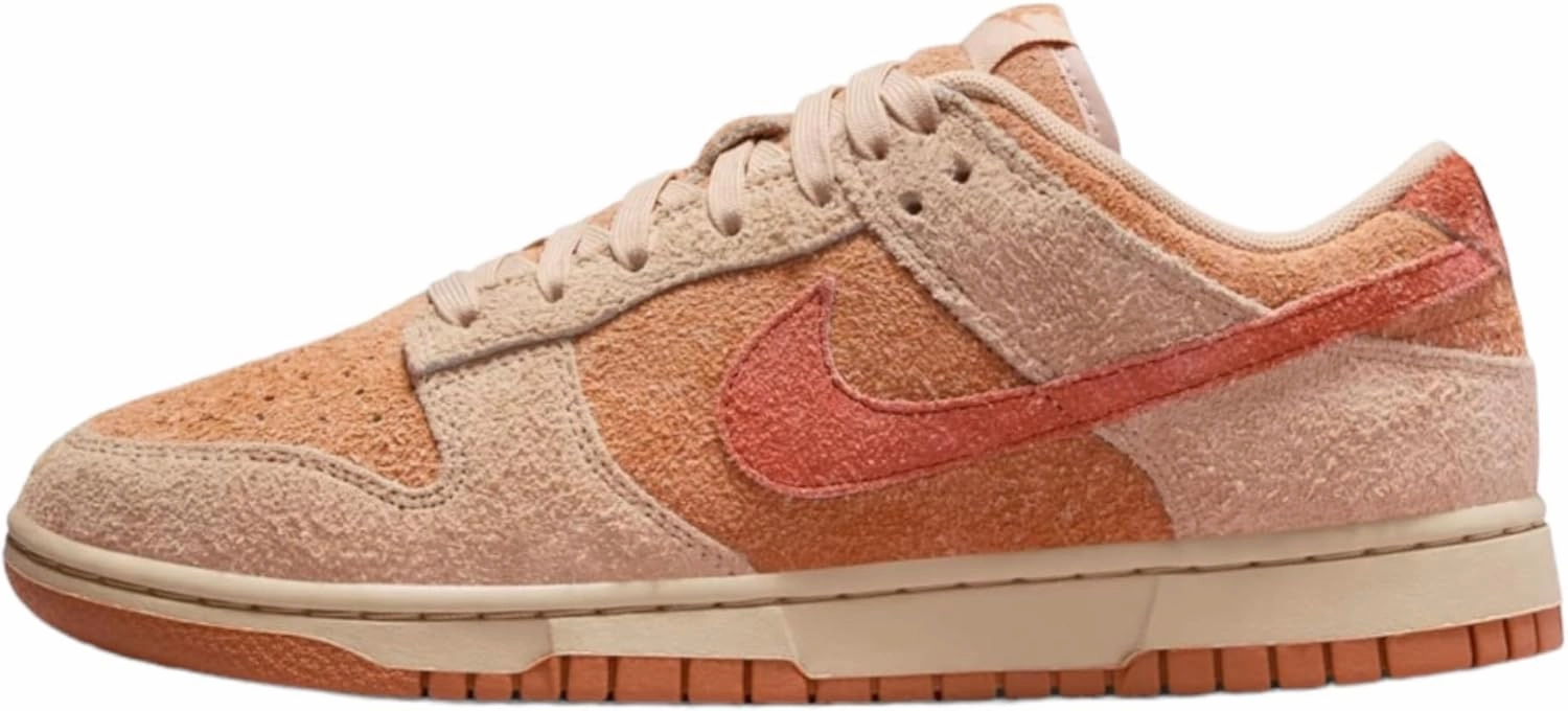 Nike Women's W Dunk Low Sneaker