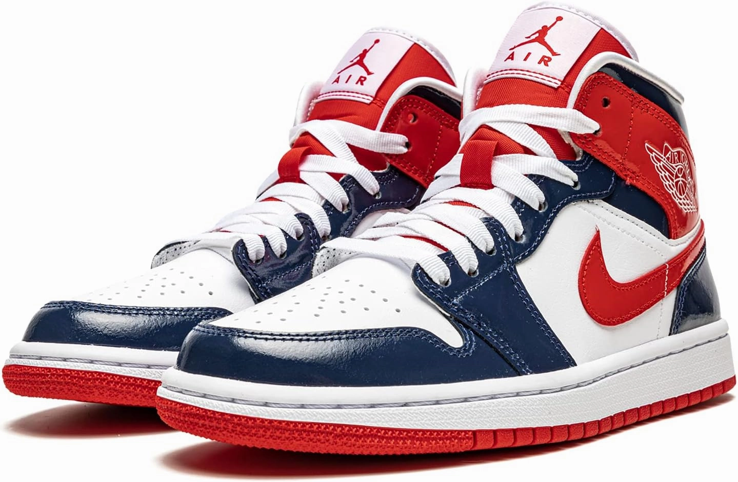 Nike womens Air Jordan 1 Mid Shoes