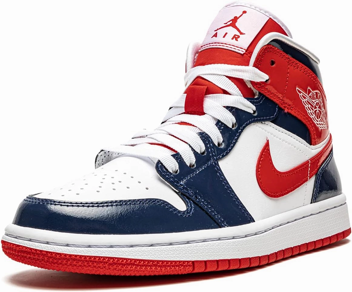 Nike womens Air Jordan 1 Mid Shoes
