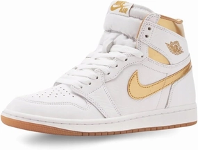Nike Womens Air Jordan 1 Retro Hi OG Trainers FD2596 Sneakers Shoes (UK 7 US 9.5 EU 41, White Metallic Gold 107)