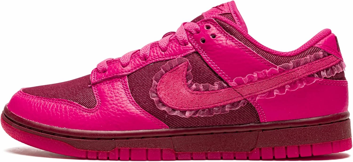 Nike Womens Dunk Low WMNS DQ9324 600 Valentines Day - Size 6W