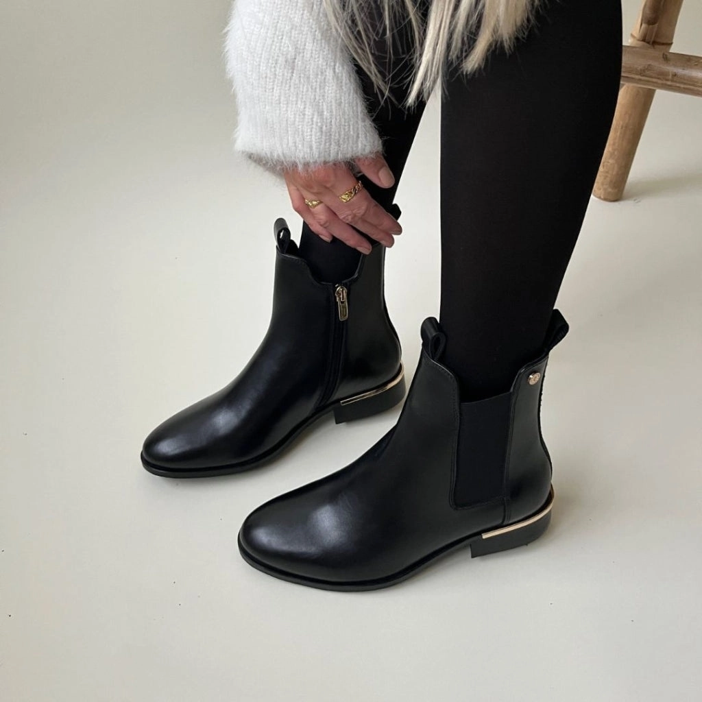 OLLIE CHELSEA - Black (without gold)