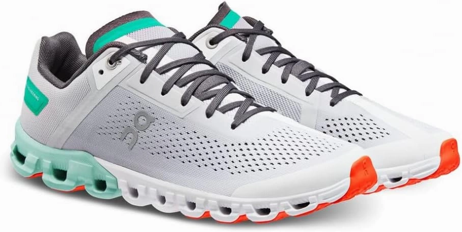 On Cloudflow Womens Shoes