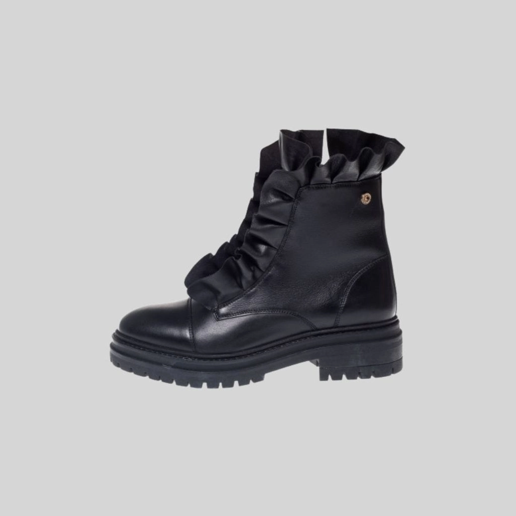 PRETTY 22 Copenhagenshoes by Josefine Valentin - Black patent