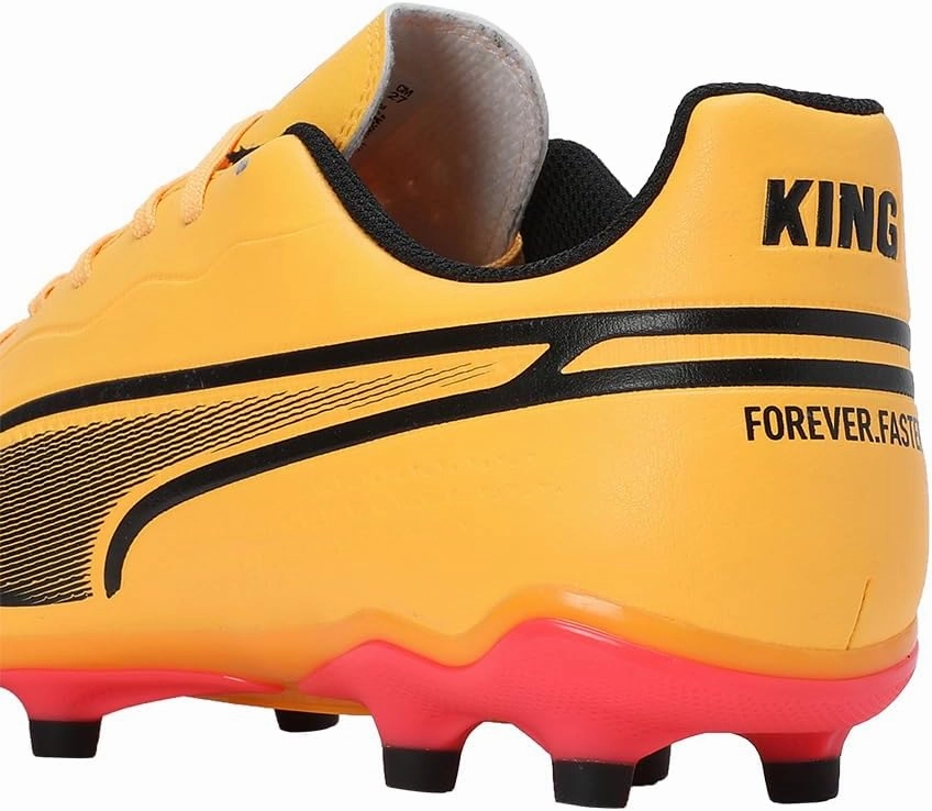 PUMA Men's Football Soccer Shoe