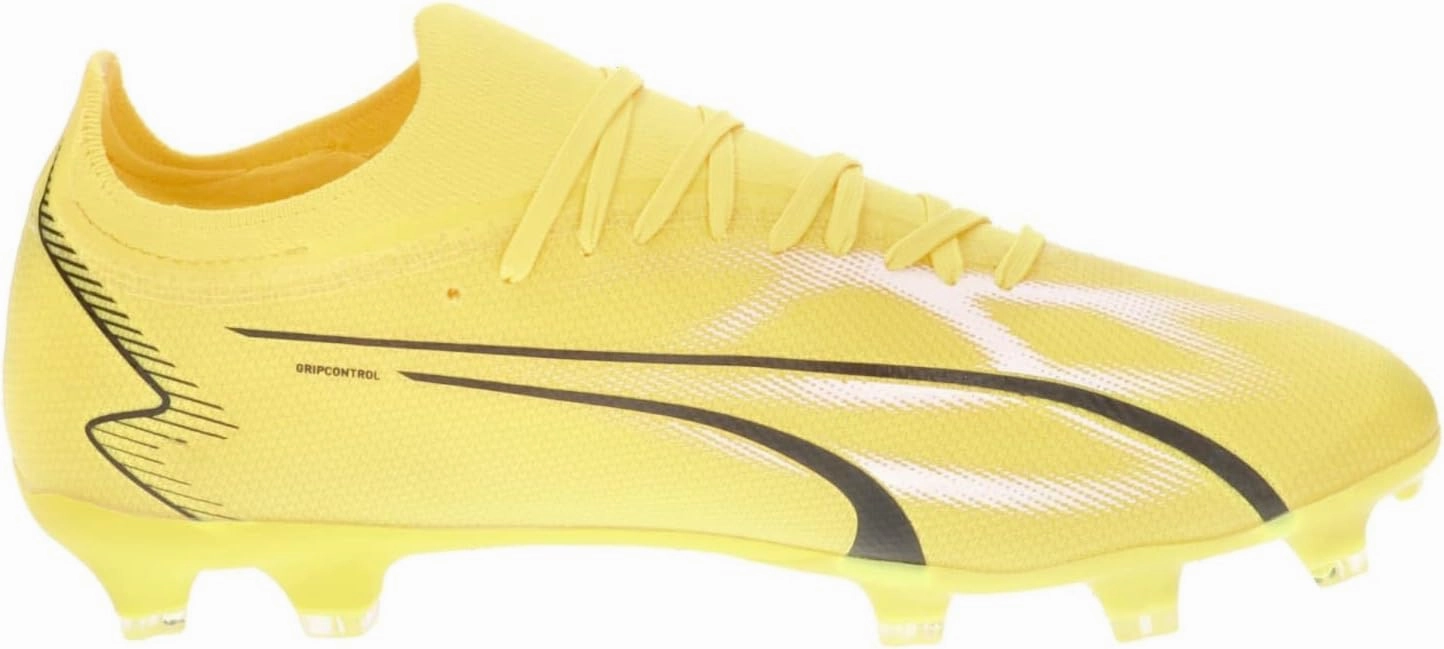 PUMA Men's Soccer Shoe