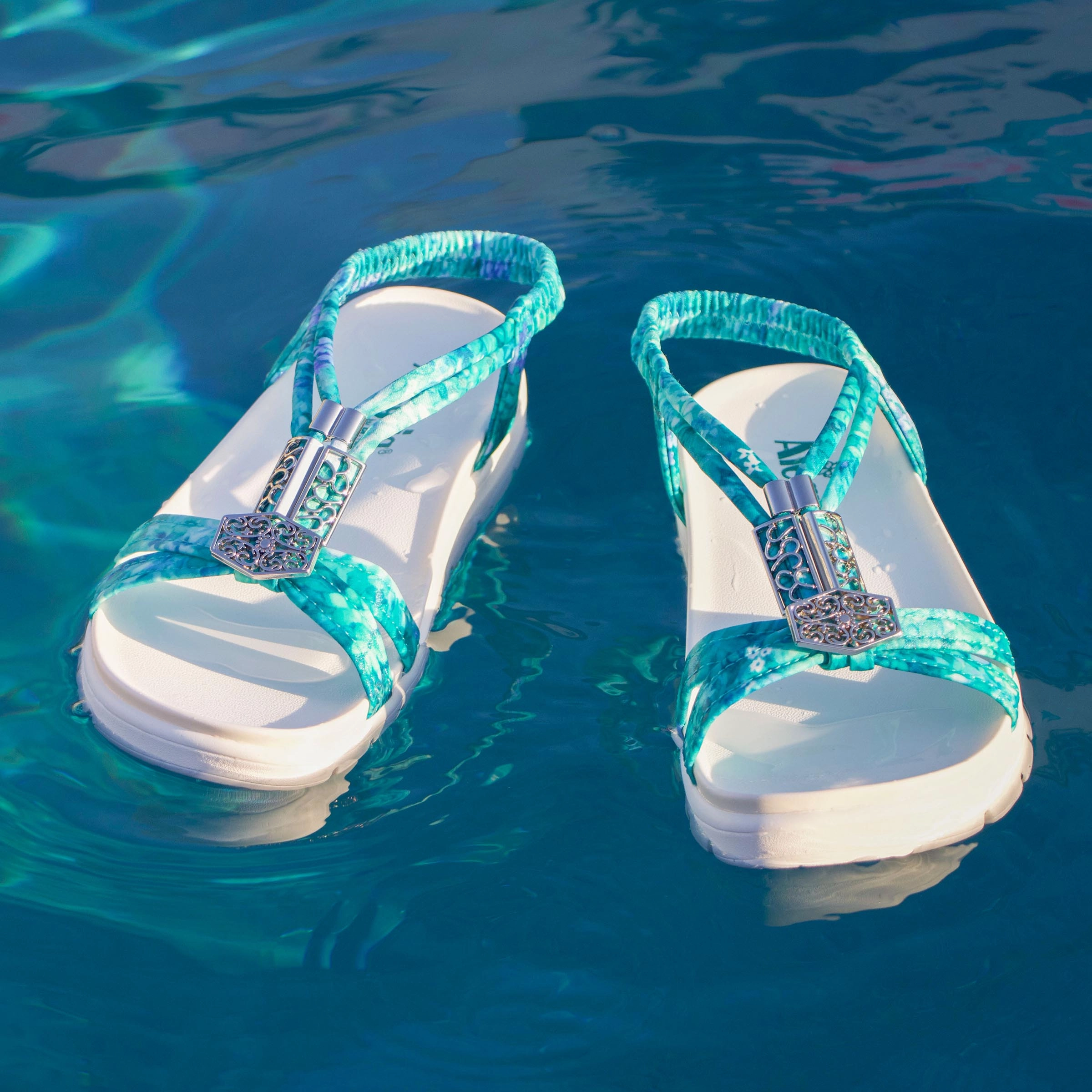 Roz Aqua Flora Sandal