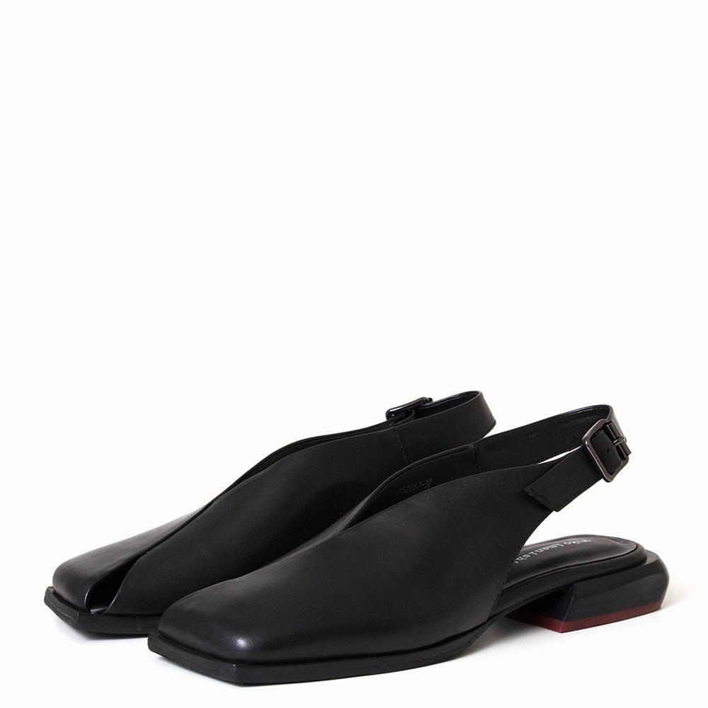 Ruka Women's Leather Sandal