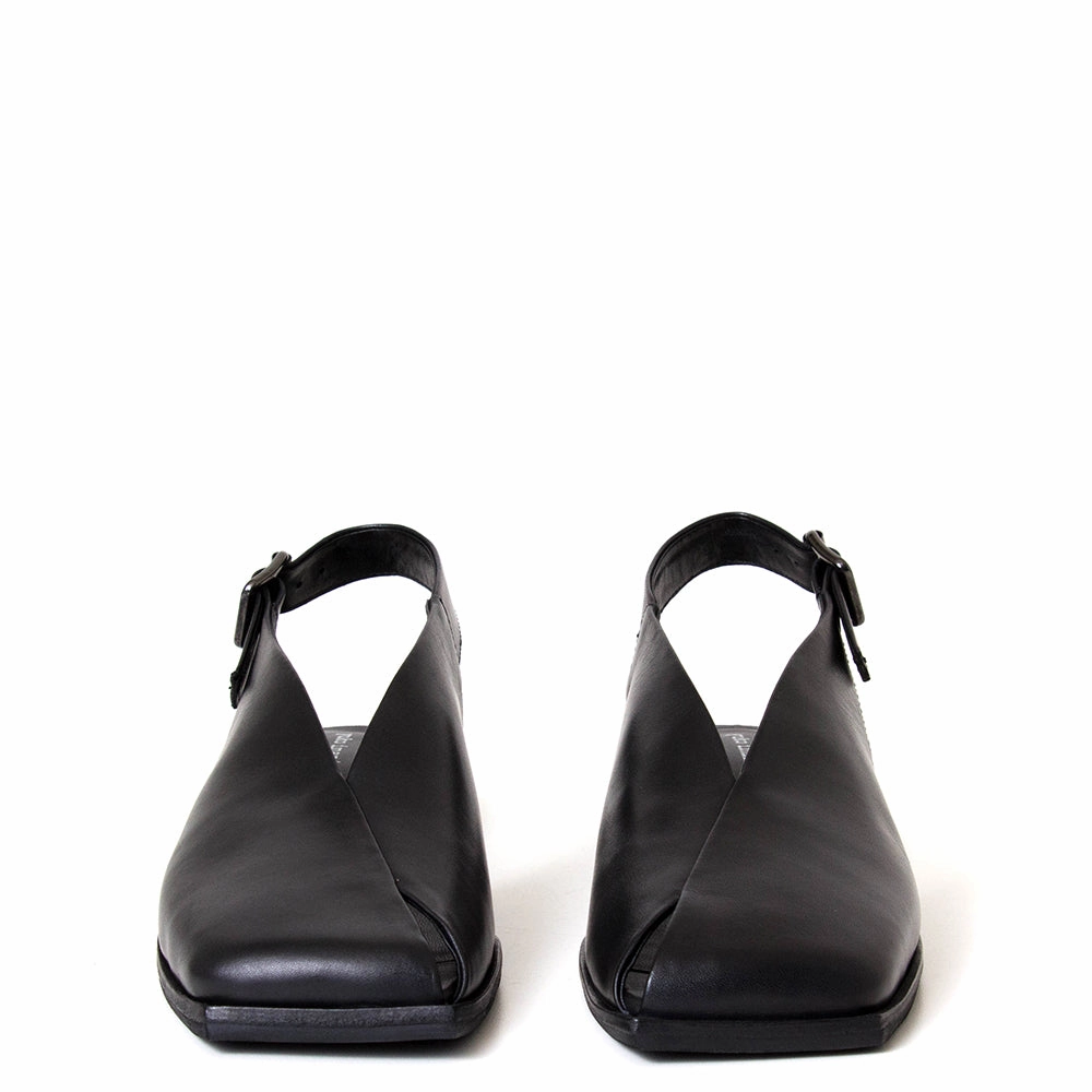 Ruka Women's Leather Sandal