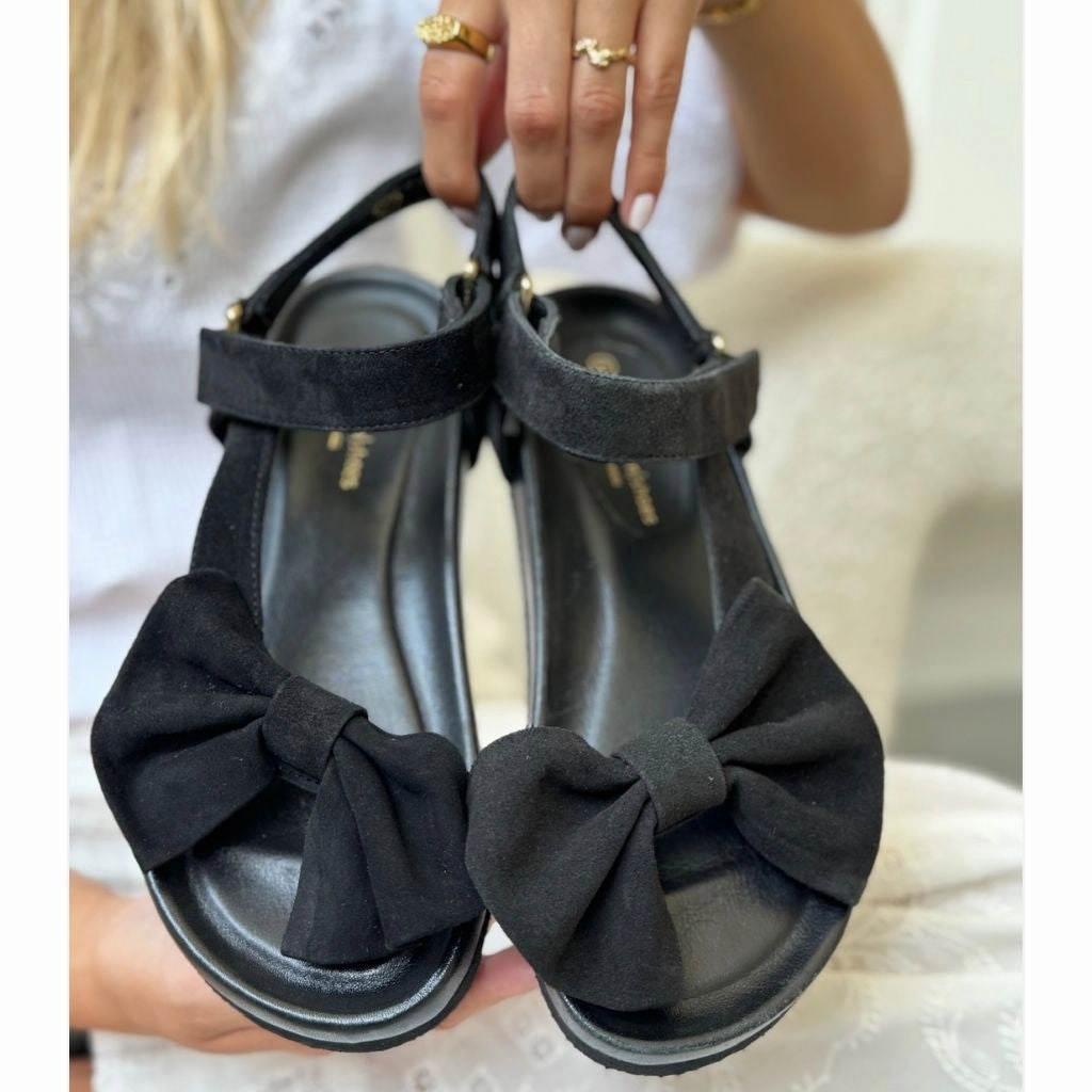 SKY AND DIAMONDS 23 SUEDE - BLACK