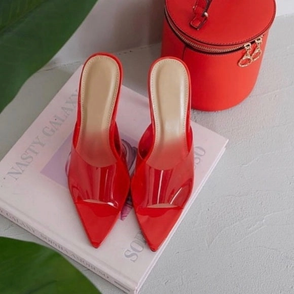 Sophia Red Pointy front Mules