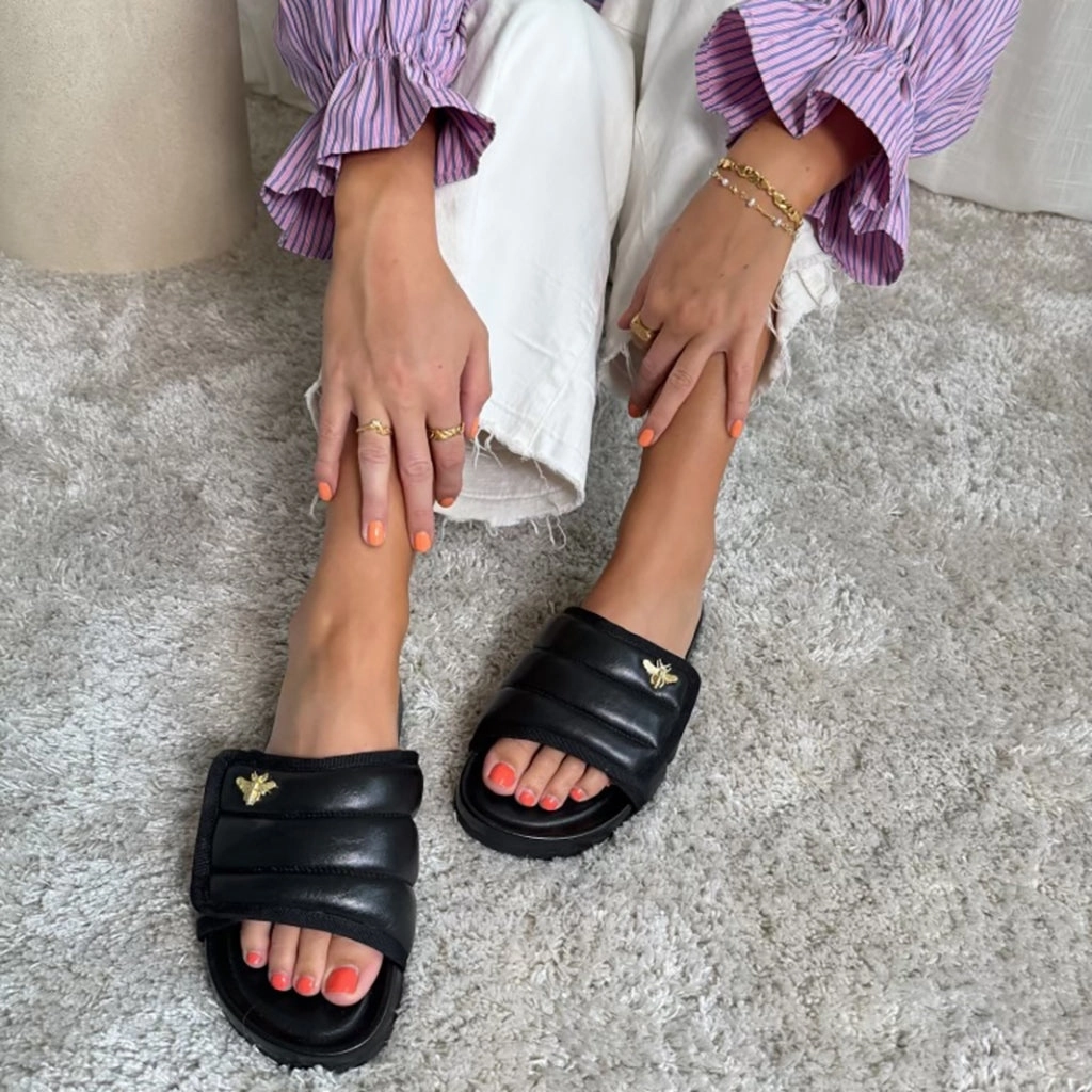 STORIES - LEATHER - BLACK