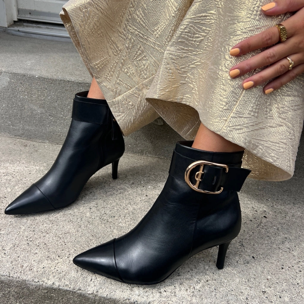 STYLISH - BLACK