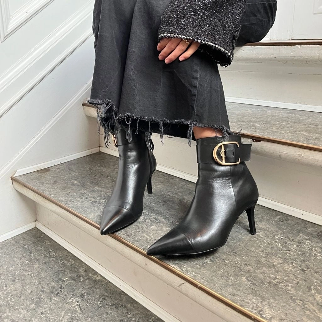 STYLISH - BLACK