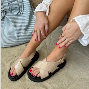 SUMMERTIME - PATENT - NUDE W/BLACK SOLE
