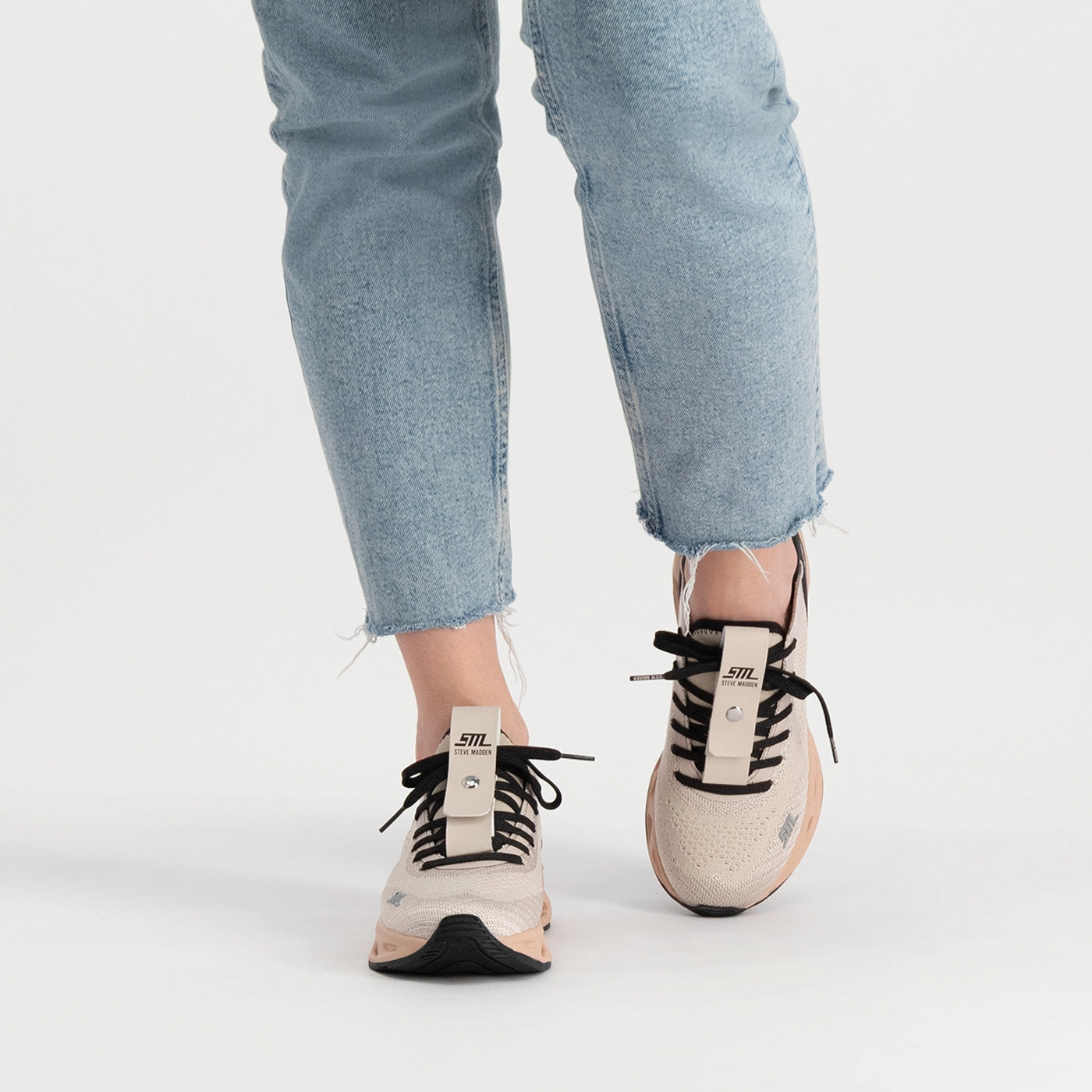 Surge 1 Trainer BLK/BLUSH
