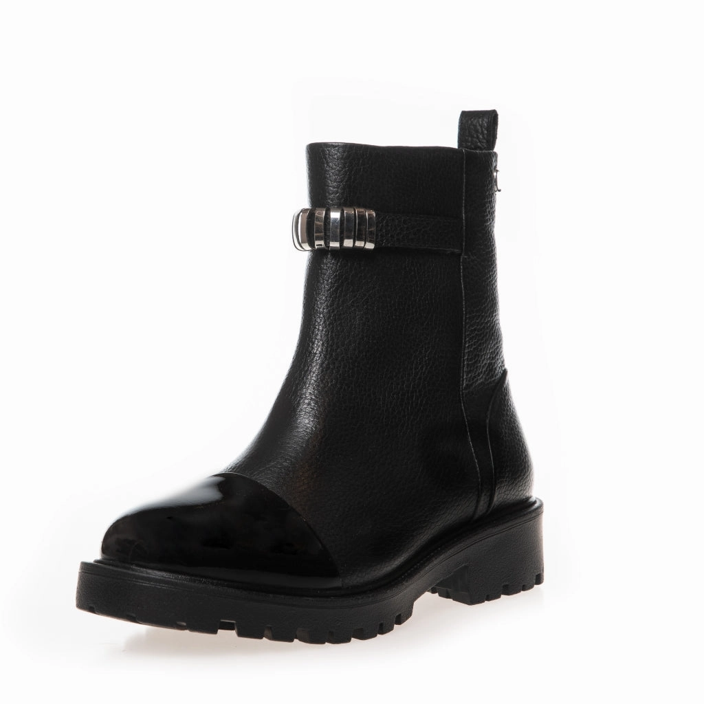 THE FAIRYTALE AND ME - BLACK/SILVER