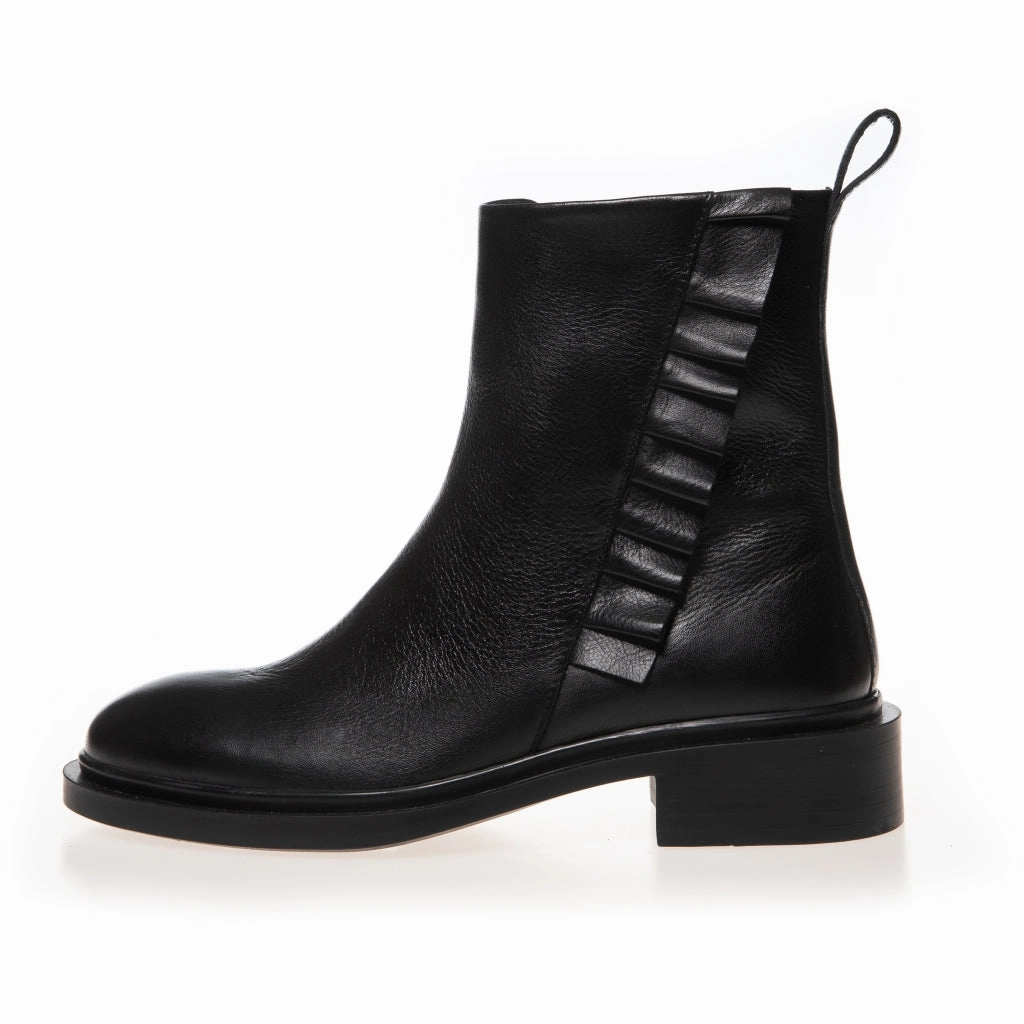 THE FASHION LOVE - BLACK
