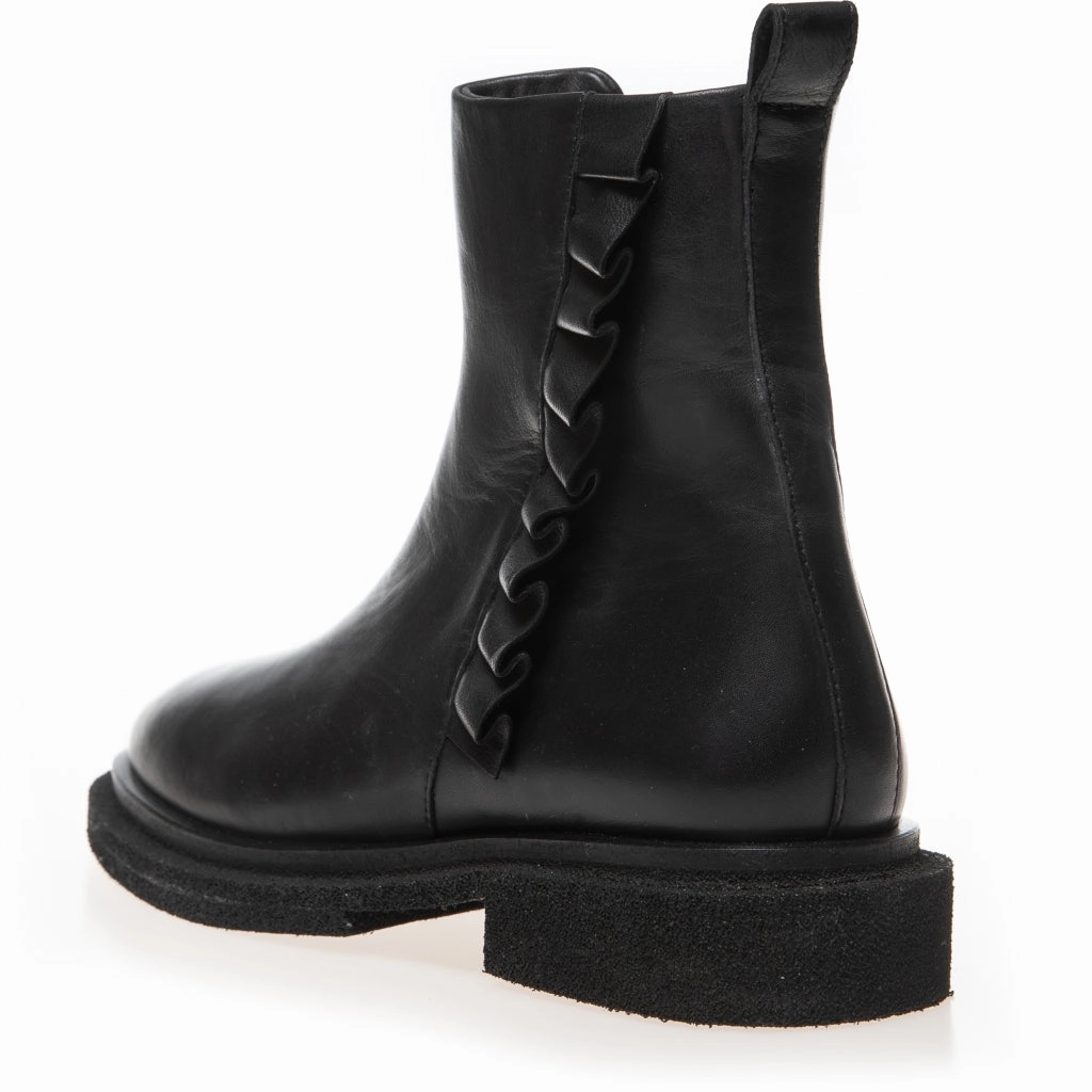THE FASHION VIBE - BLACK