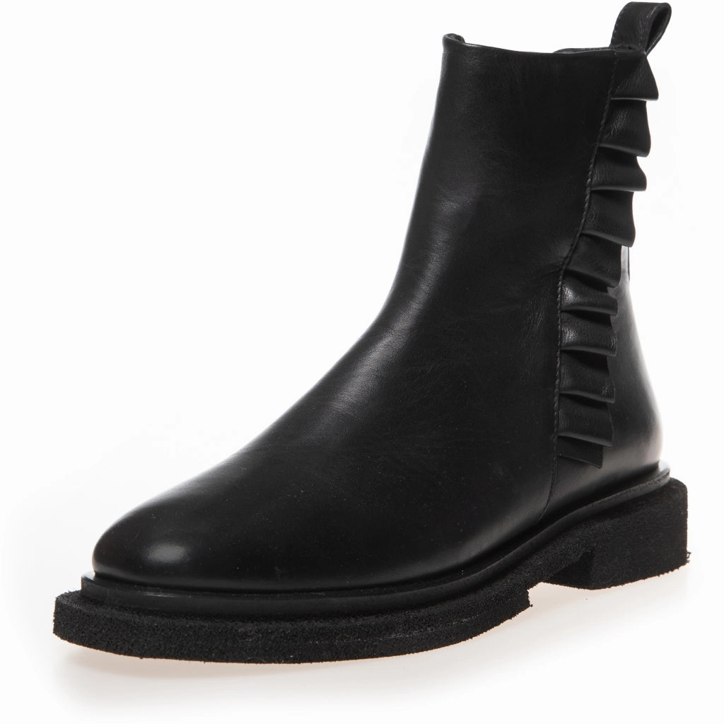 THE FASHION VIBE - BLACK