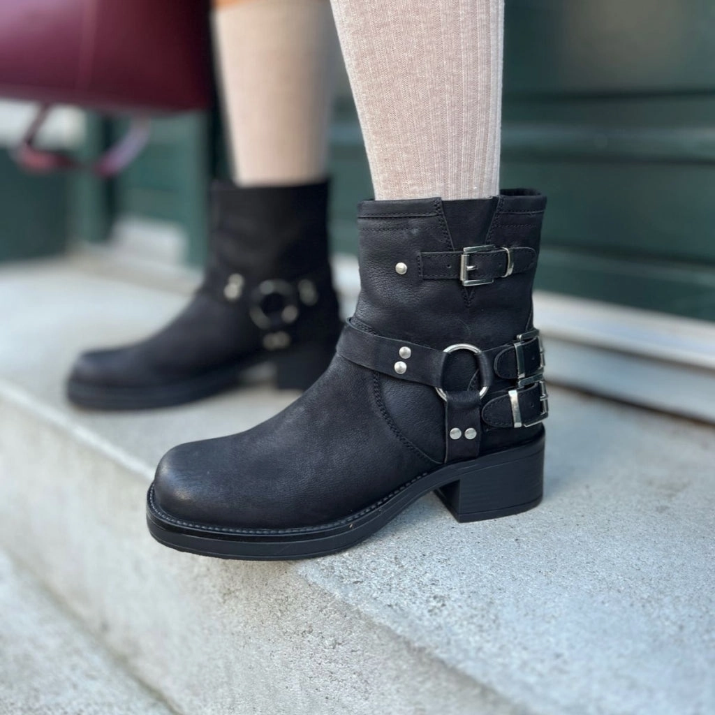 THE MAGIC MOVE NUBUCK - Black nubuch