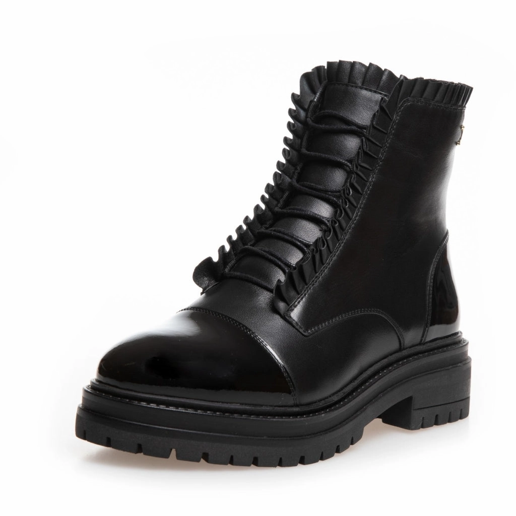 THE PRETTY COLLECTION - BLACK