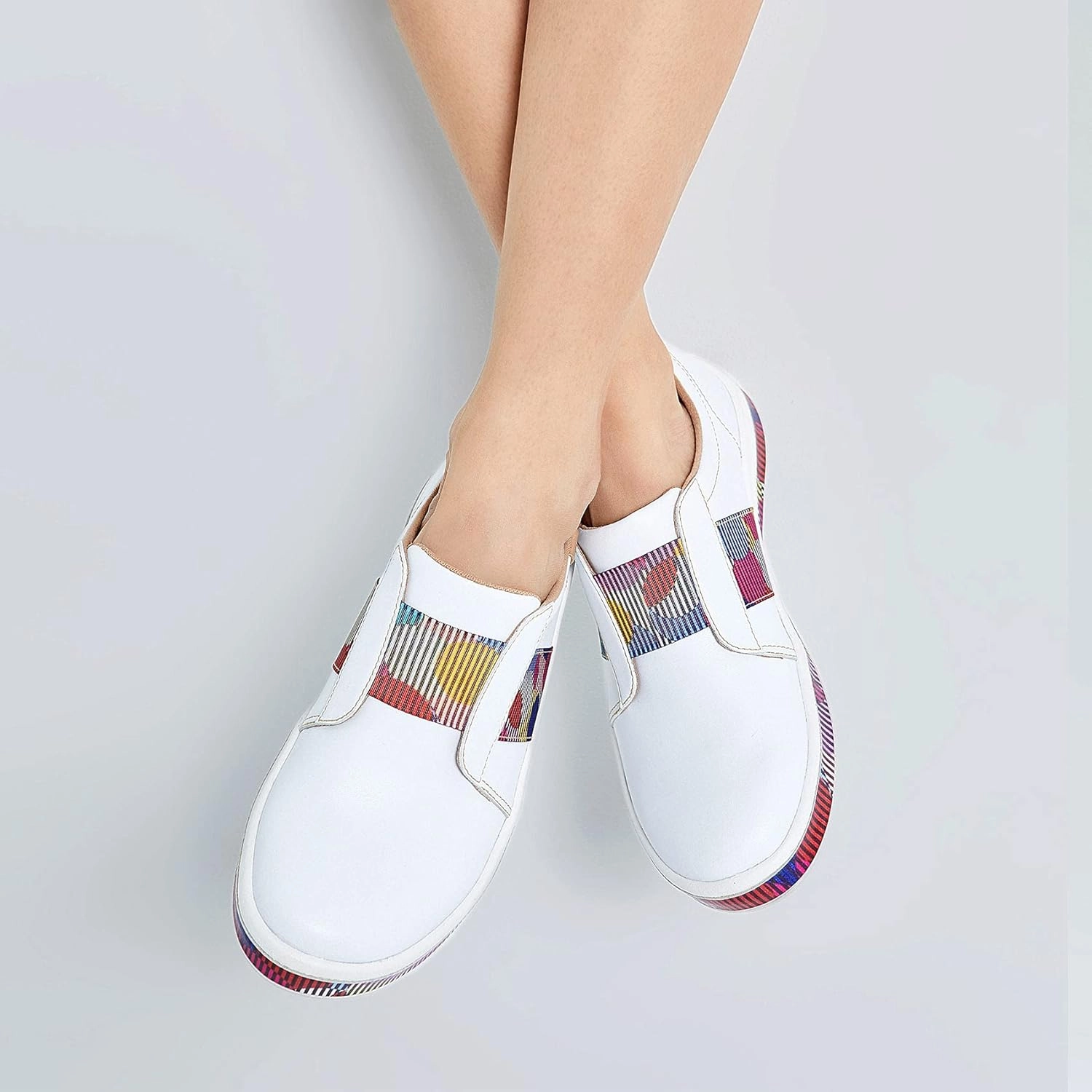 UIN Women's Fashion Sneakers Lightweight Walking Casual Slip Ons Art Painted Athletic Travel Skate Shoes Las Ramblas