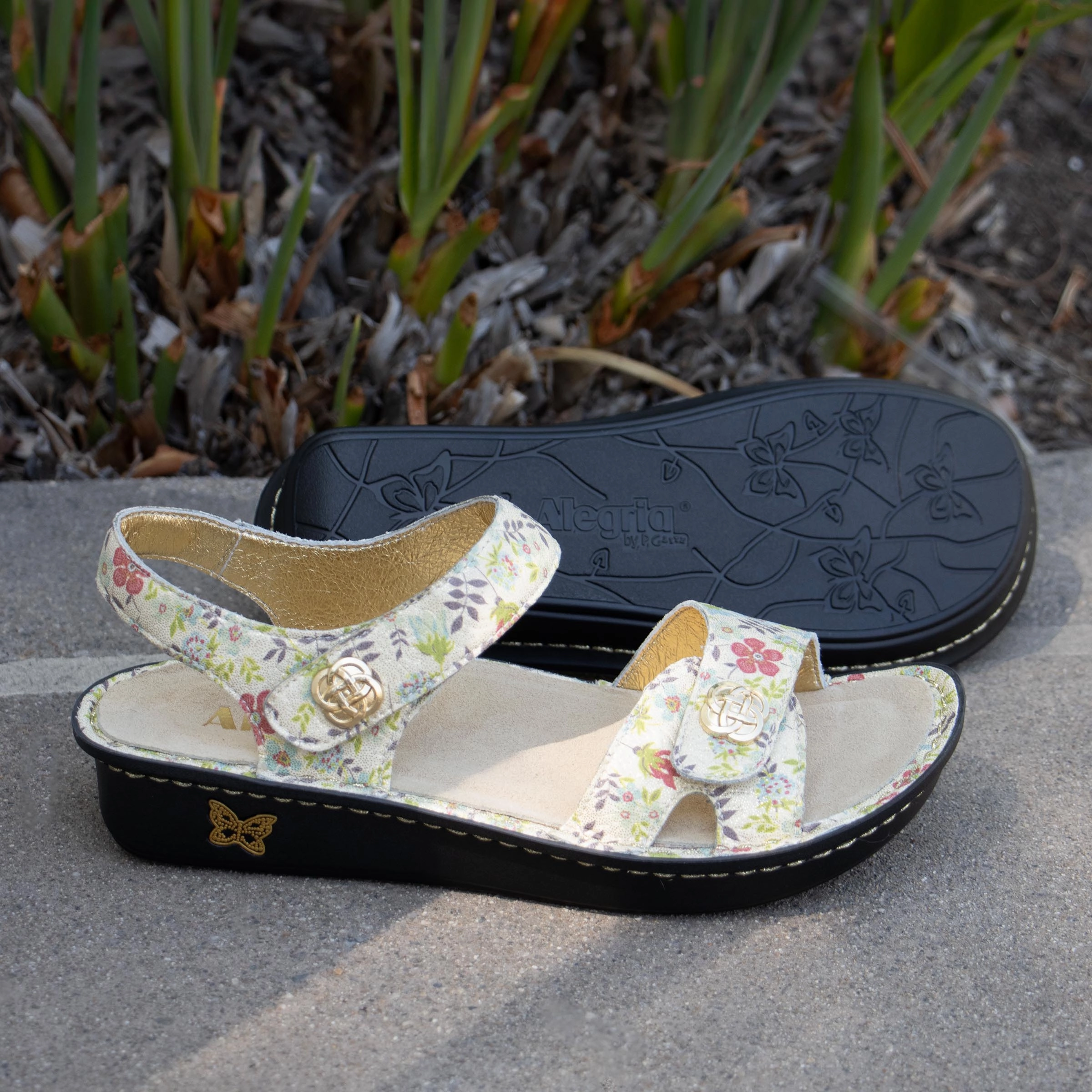 Vienna Good As Gold Sandal