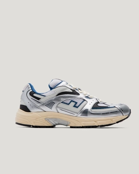 Wairoa Sneaker in Silver from Flamingos Life